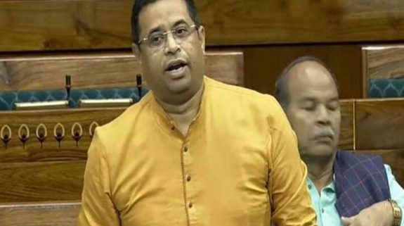 ‘৫০ বিধায়ক, ২০ সাংসদ প্রস্তুত’, তৃণমূলে বড় ভাঙনের ইঙ্গিত সৌমিত্রর