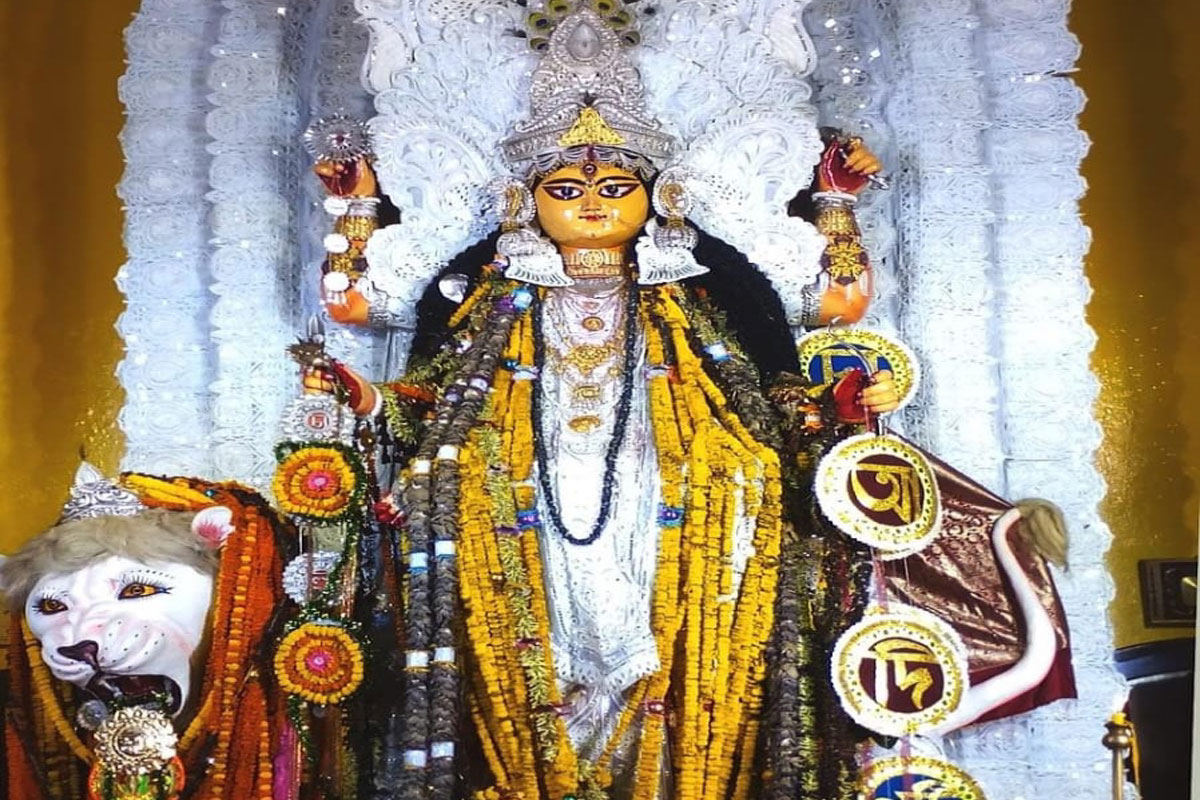 মা দুর্গা হেমা মালিনীও নন, তাঁর স্থান পিরামিডের কবরেও নয়