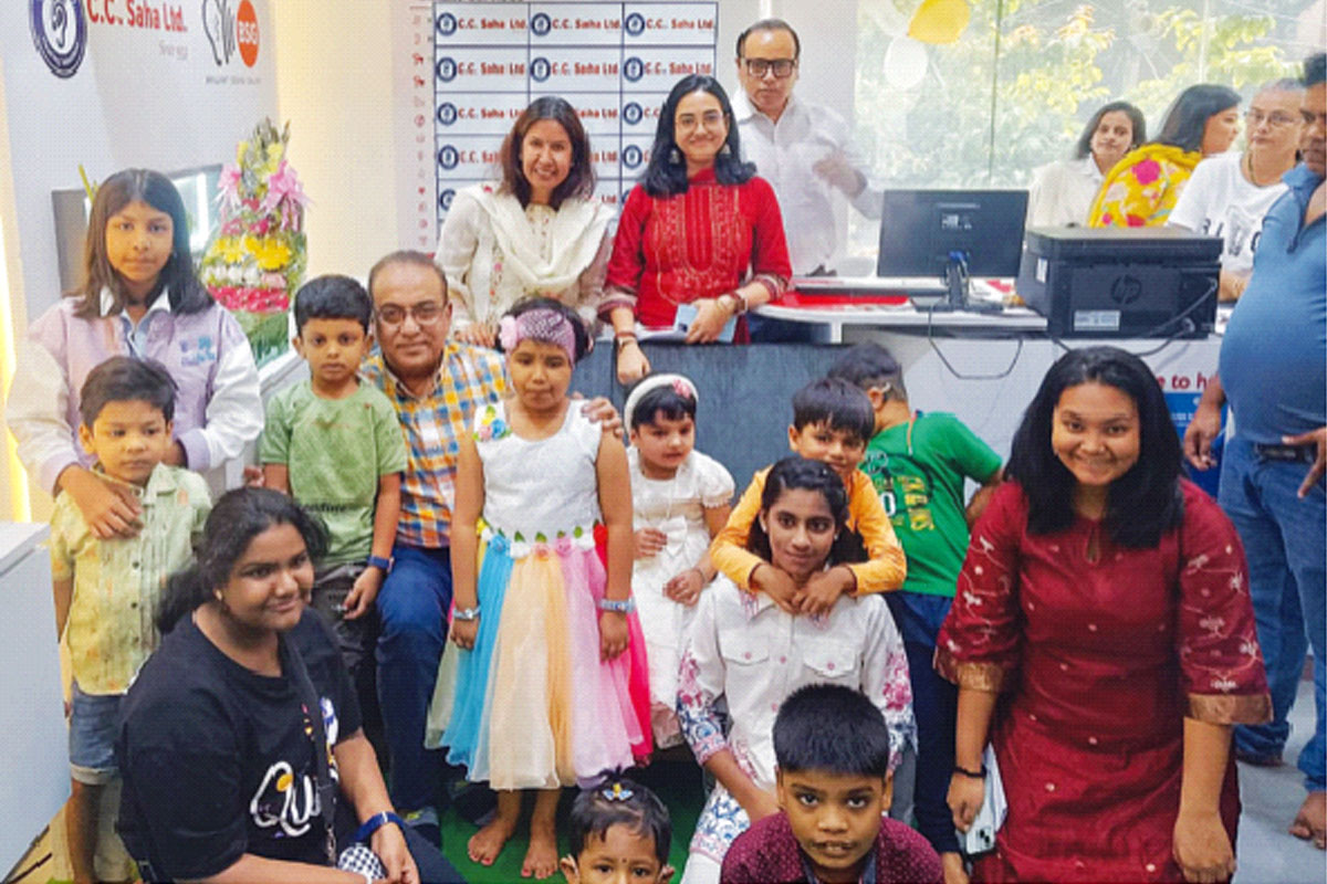 শ্রবণ-প্রতিবন্ধী শিশুদের অভিনয় কর্মশালা  শিশু দিবসে সিসি সাহার বিশেষ উদ্যোগ