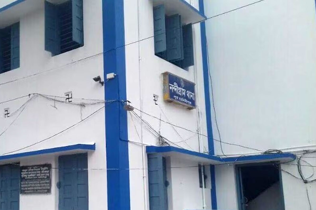 নন্দীগ্রামে উদ্ধার মহিলার নলিকাটা দেহ