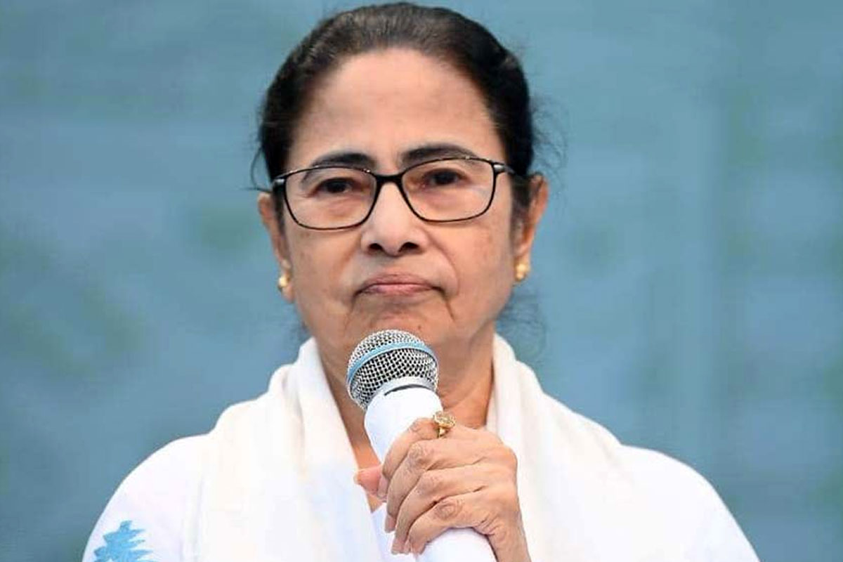 মমতার জন্মদিনে শুভেচ্ছাবার্তা মোদী, রাহুলের