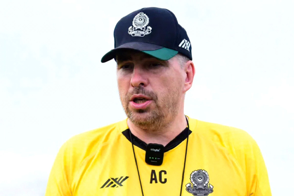 কোচ বদলের পরিকল্পনা নেই মহামেডানের