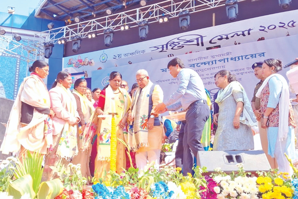 কেন্দ্রের বঞ্চনা সত্ত্বেও এগিয়ে চলেছে বাংলা: মানস ভুঁইয়া