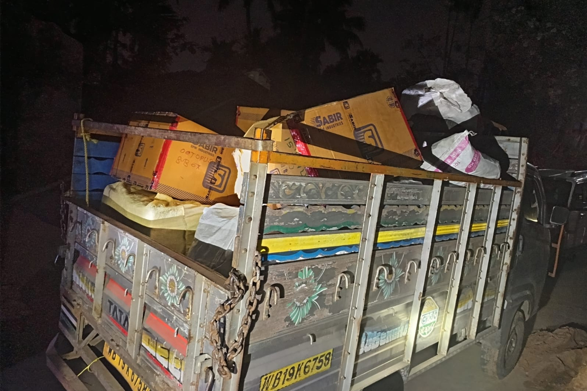 কল্যাণী বিস্ফোরণের পর তৎপর পুলিশ, হালিসহরে উদ্ধার বাজি