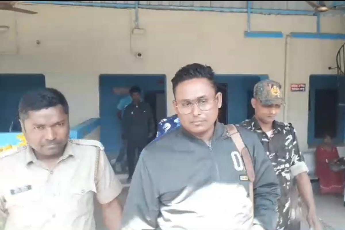 মহিলা পুলিশ কর্মীকে শ্লীলতাহানির অভিযোগ, গ্রেপ্তার পুলিশ অফিসার