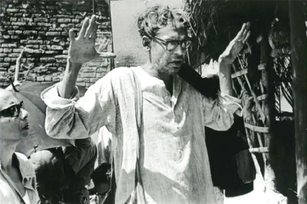 ঋত্বিক ঘটকের ছবি প্রদর্শনীতে নিষেধাজ্ঞা আরোপ