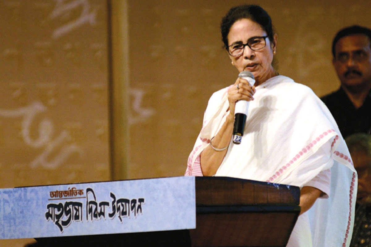 ভাষাদিবসে একতার বার্তা দিলেন মমতা