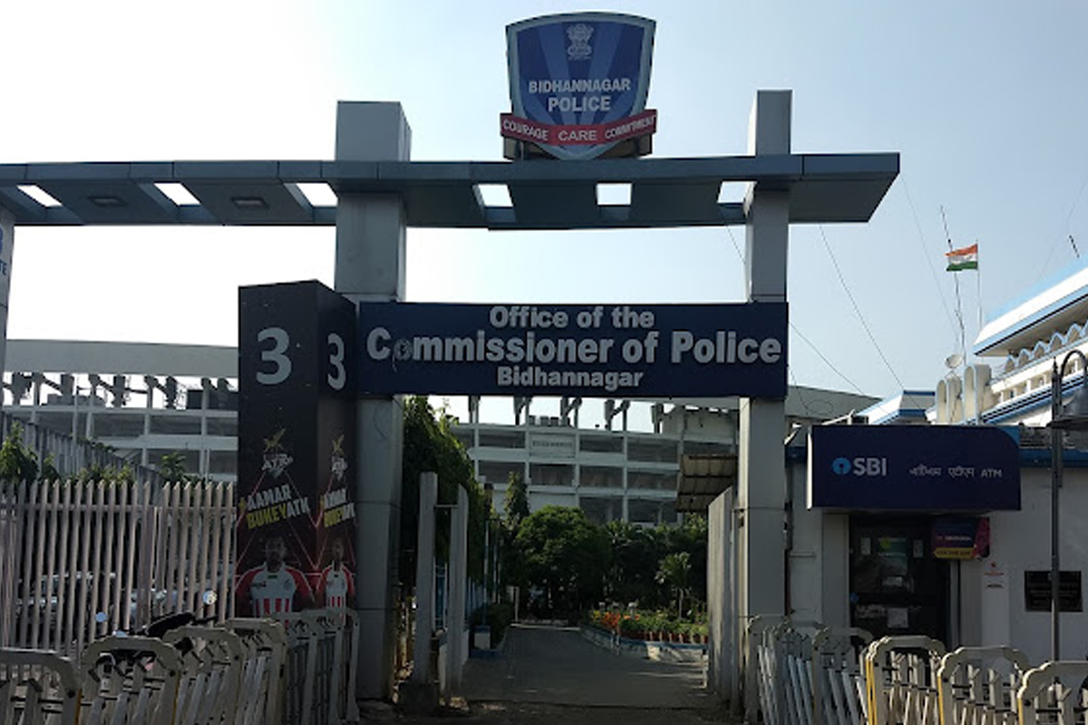সিবিআই আধিকারিক সেজে লুটপাট, গ্রেপ্তার সিআইএসএফ জওয়ান