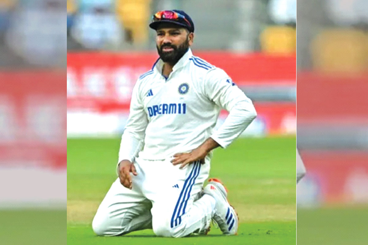 ইংল্যান্ড সফরে নিজেই সরে দাঁড়াতে চাইছেন রোহিত