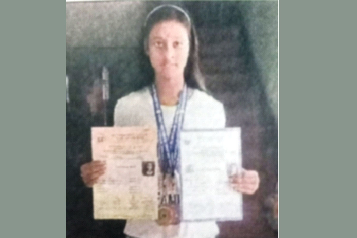 যোগাকন্যা সঞ্চিতা মন্ডলকে সম্বর্ধনা