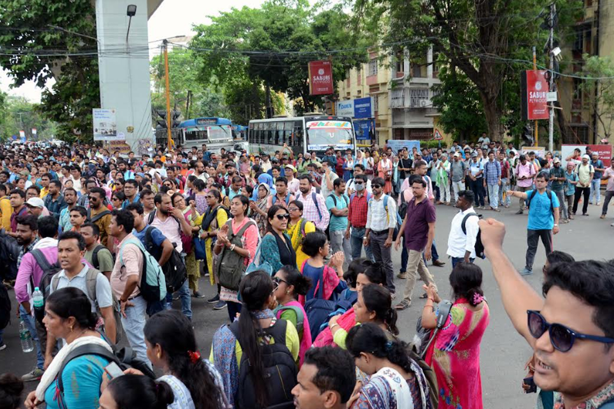 ওএমআরে সমস্যা থাকায় ‘অযোগ্য’ বলে চিহ্নিত, শুরু নতুন আন্দোলন