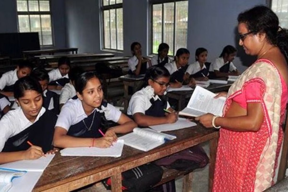 শিক্ষক সঙ্কট, একাদশে ভর্তি নেবে না আসানসোলের স্কুল