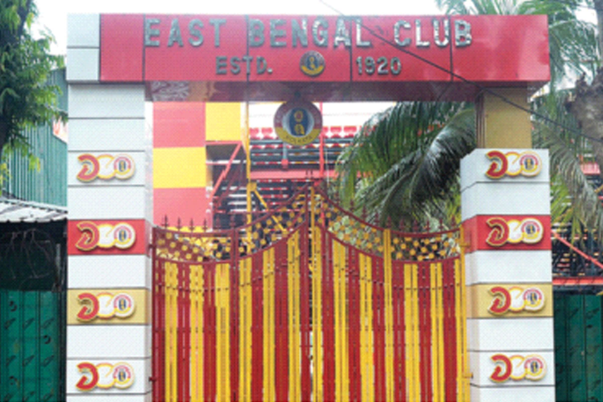 ক্রিকেট ফাইনালে ইস্টবেঙ্গল