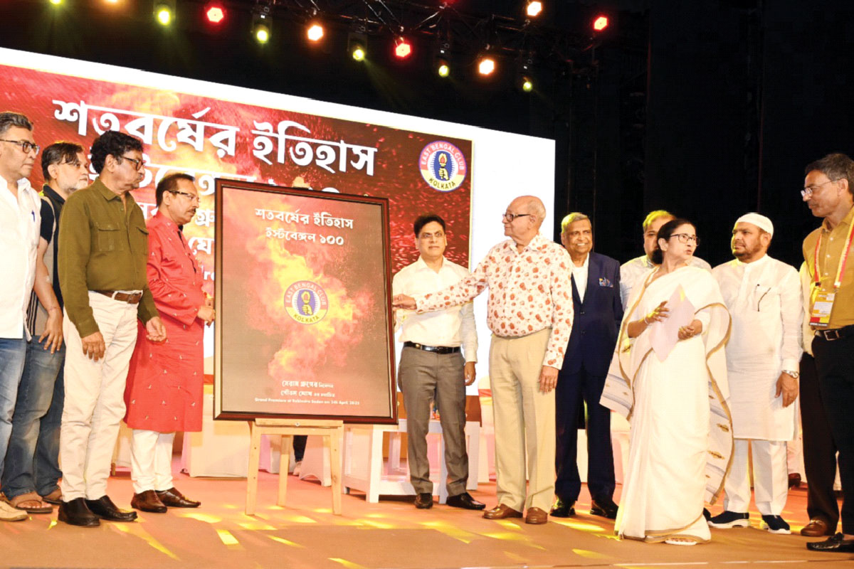 ইস্টবেঙ্গলকে ভালো দল গঠনের পরামর্শ মুখ্যমন্ত্রীর