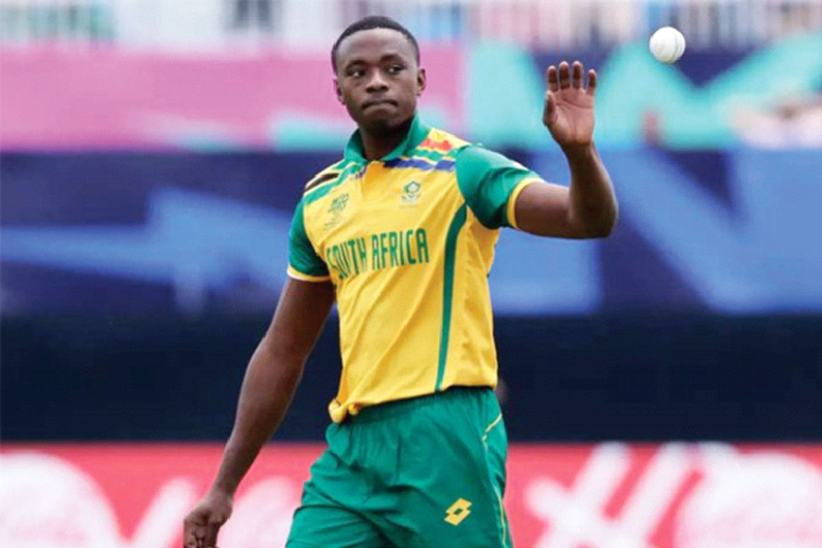 আইপিএল চলাকালীন আচমকাই দেশে ফিরে গেলেন রাবাডা