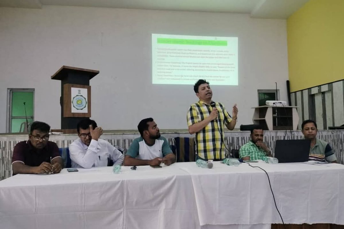 প্লাস্টিক বর্জ্য ও পরিচ্ছন্নতা বিষয়ে অভিনব উদ্যোগ