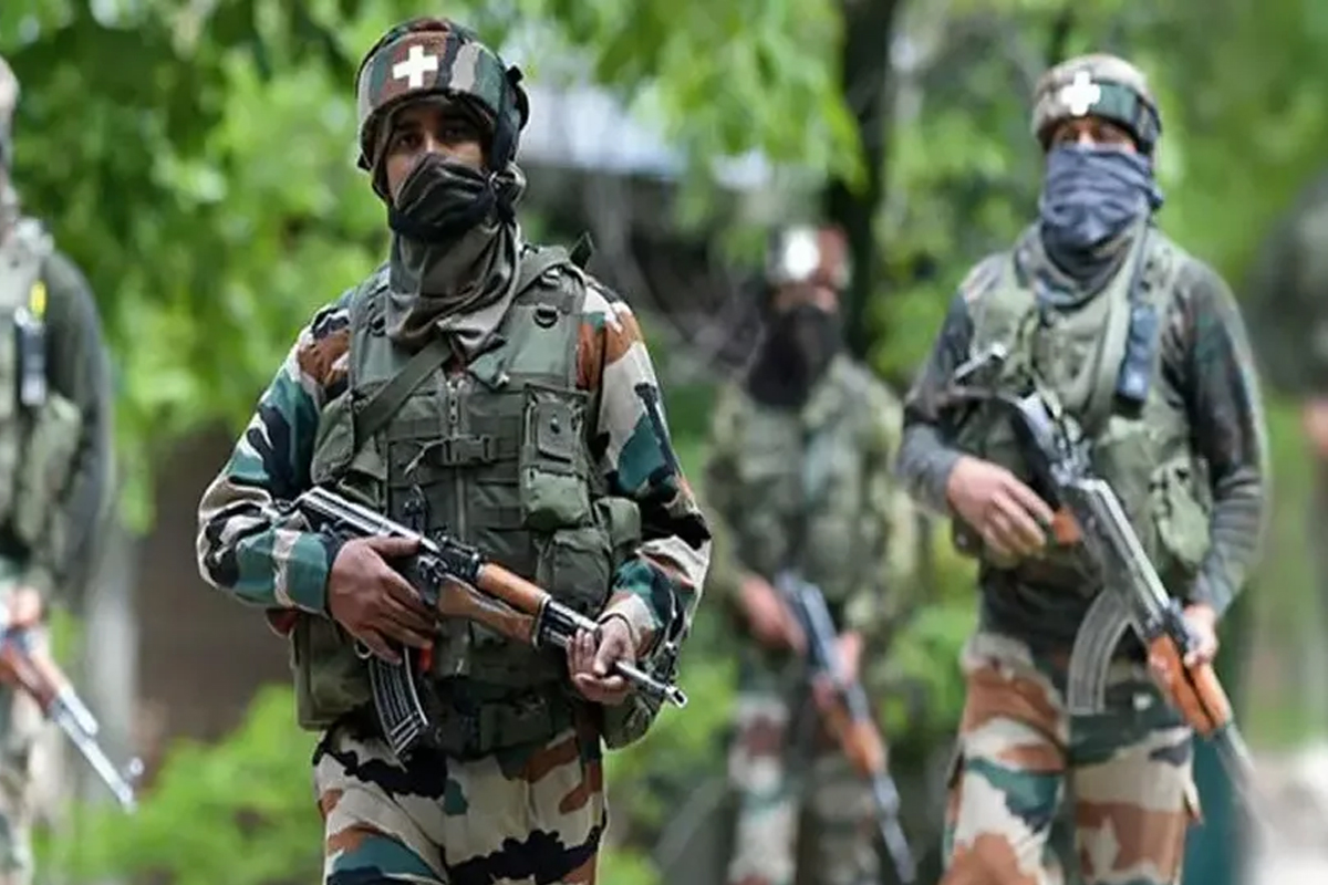 কাশ্মীরের কিস্তওয়ায় ‘অপারেশন ত্রাসী’, সেনার গুলিতে নিকেশ ২ জঙ্গি