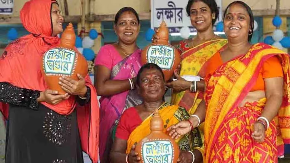 লক্ষ্মীর ভাণ্ডার প্রকল্পে উপকৃত ২ কোটি ১৫ লক্ষেরও বেশি মহিলা, জানাল রাজ্য সরকার