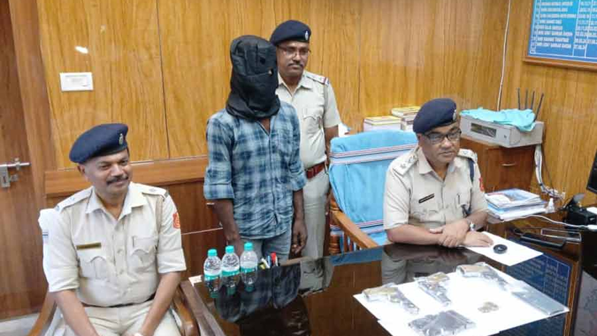 ফের বহরমপুর থেকে উদ্ধার অস্ত্র, চিন্তা পুলিশ-প্রশাসনের