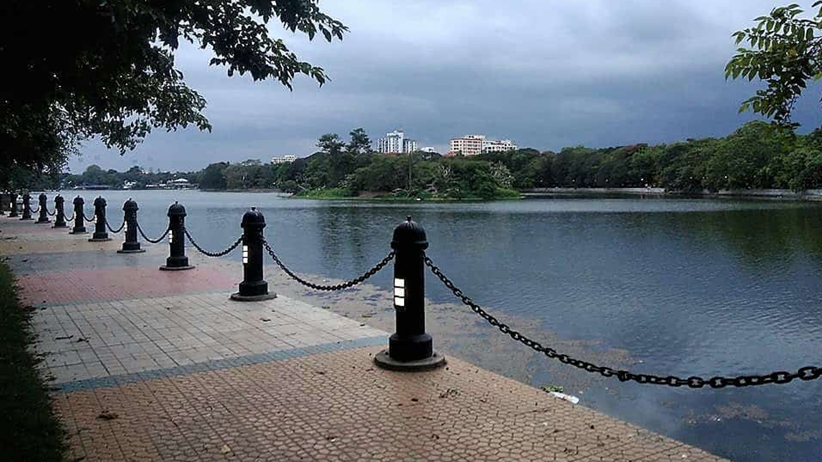 রবীন্দ্র সরোবরে সাঁতার কাটতে নেমে কিশোরের মৃত্যু
