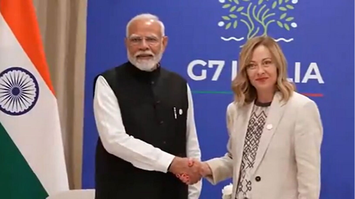 জি-৭ সম্মেলনে ১০ ঘন্টায় ১২টি বৈঠক মোদীর