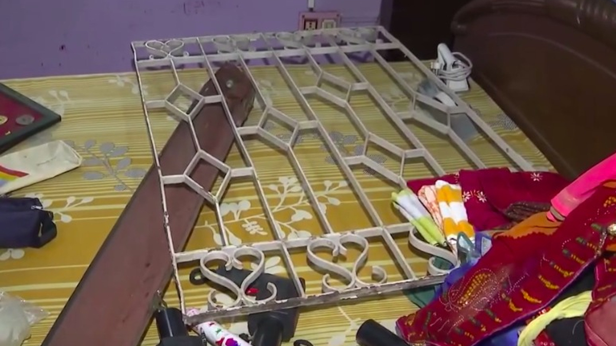 উল্টোডাঙায় বৃদ্ধ দম্পত্তির বাড়িতে ডাকাতি