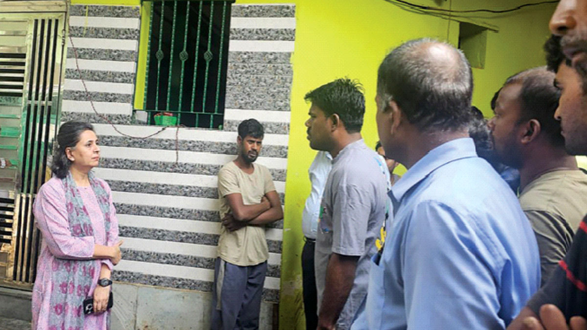 দিল্লিতে বাঙালি পরিযায়ী শ্রমিকদের পাশে তৃণমূল