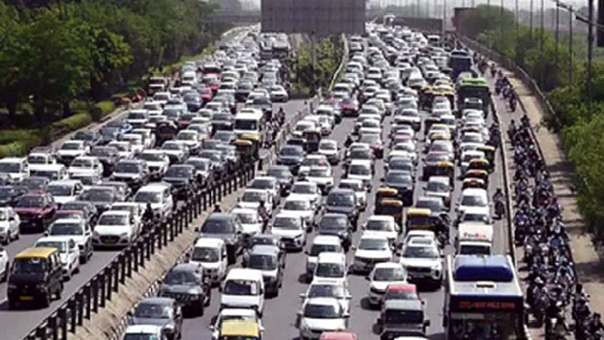 যানজটে আটকে মৃত ৩