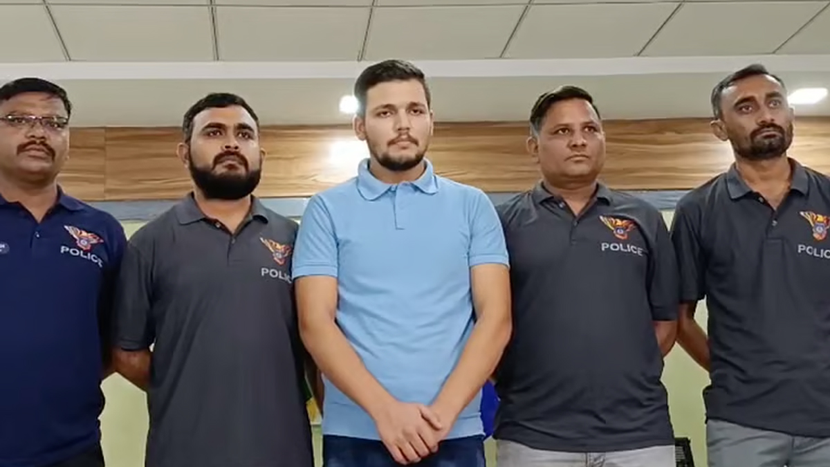 গাজাবাসীদের সাহায্যের নামে প্রতারণা! গুজরাতে গ্রেপ্তার সিরিয়ার যুবক