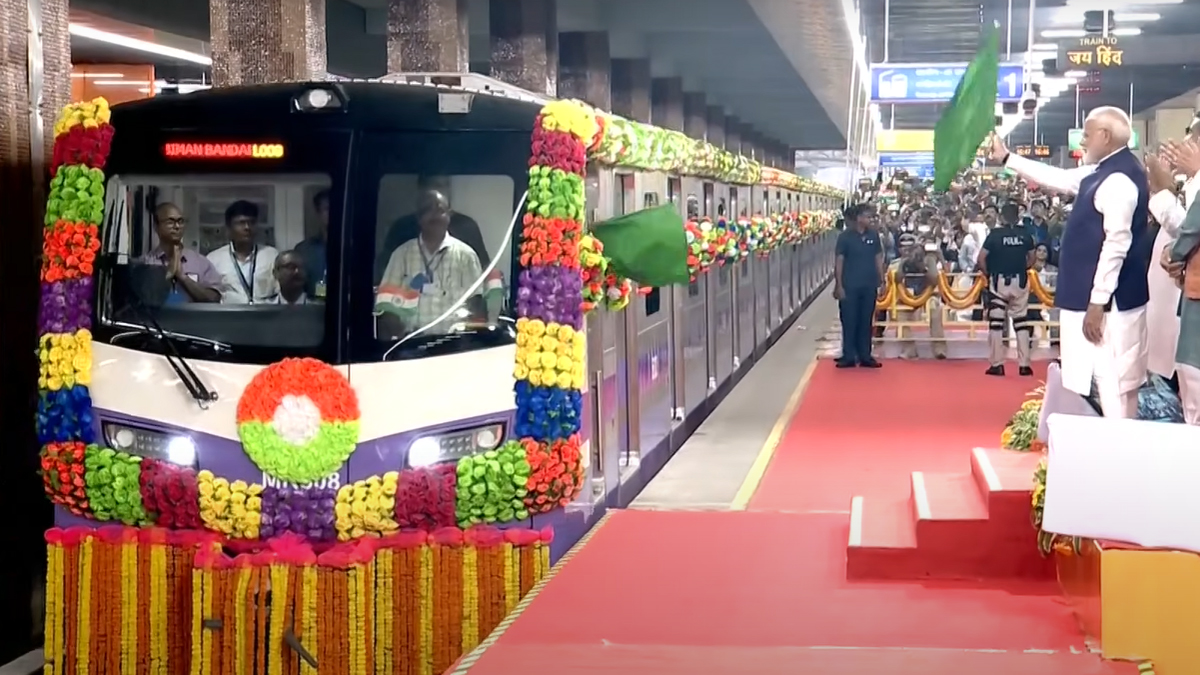 মেট্রোর ৩ সম্প্রসারিত লাইনের উদ্বোধন করলেন নরেন্দ্র মোদী