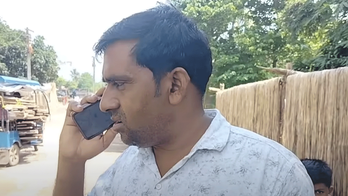 নওদায় পঞ্চায়েত প্রধানের বাড়ির সামনে প্রাণনাশের হুমকি চিঠি