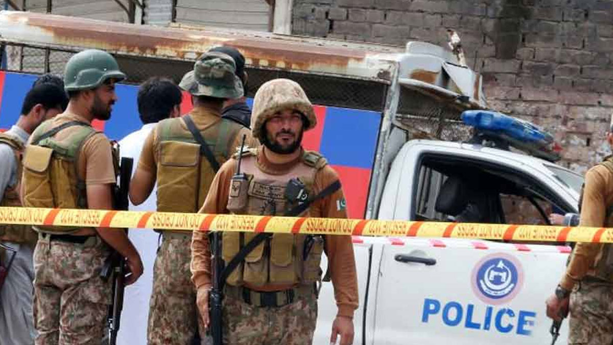 ফের আফগান সীমান্তে তালিবান হানা, বিস্ফোরণে উড়ে গেল পাকিস্তানি পুলিশের গাড়ি