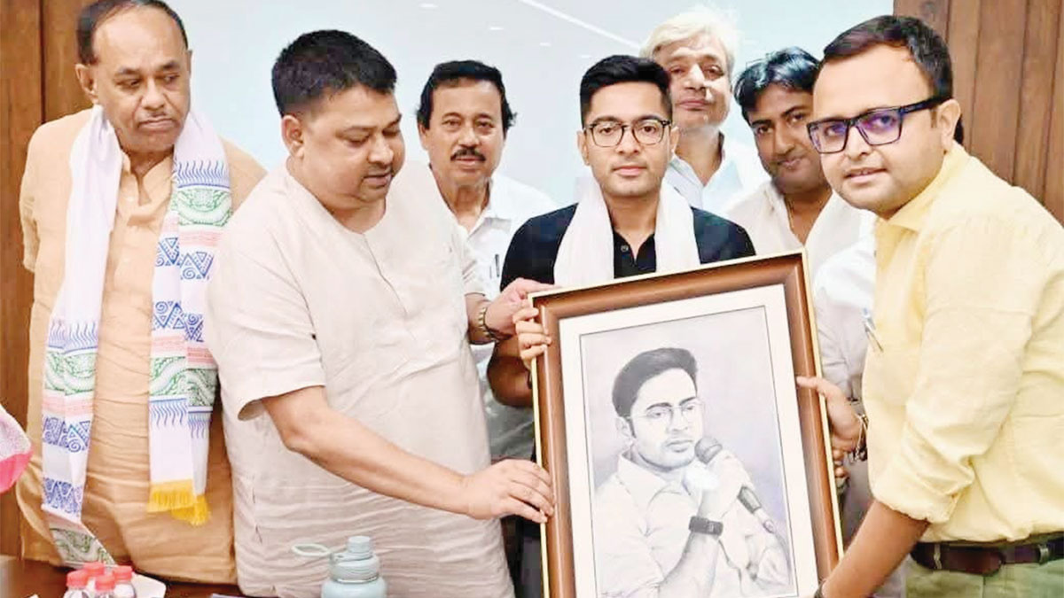 এবার অভিষেকের নজর সীমান্তবর্তী জেলাগুলিতে