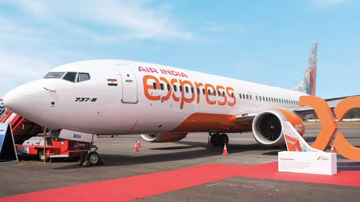 ওড়ার মুখে ঈগলের ধাক্কায় বাতিল বেঙ্গালুরুগামী উড়ান