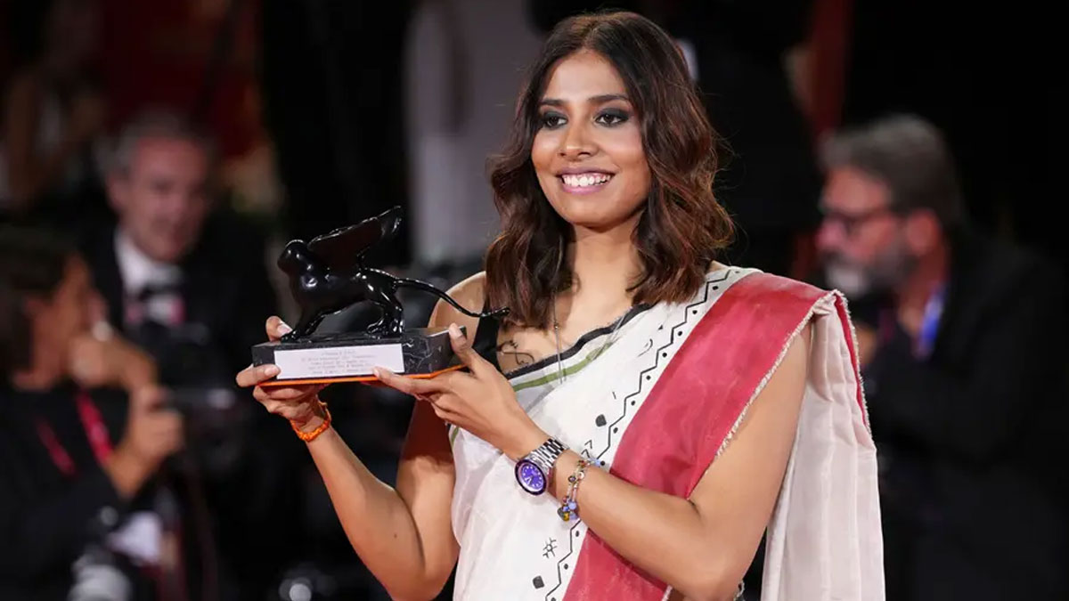 ‘সম্পূর্ণা’ অনুপর্ণা, রায় ভেনিসের