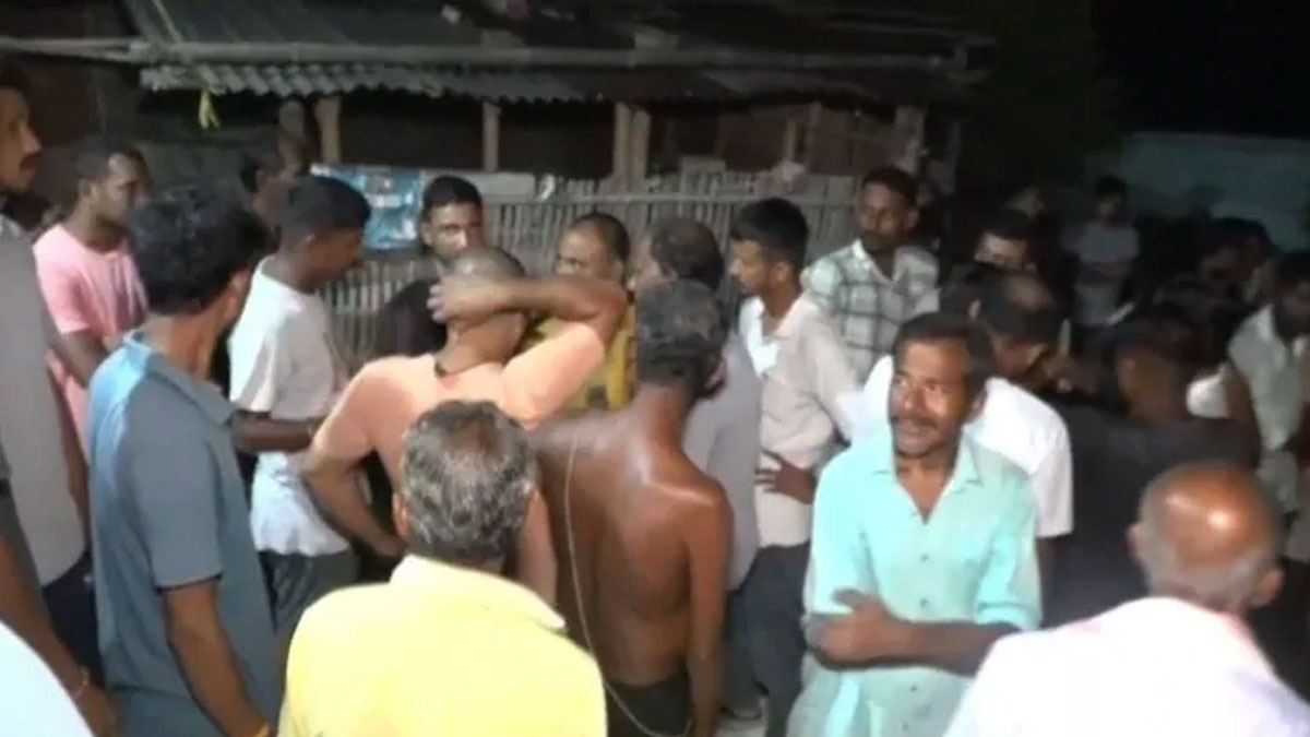 অসমে একই পরিবারের তিনজনের রহস্যমৃত্যু