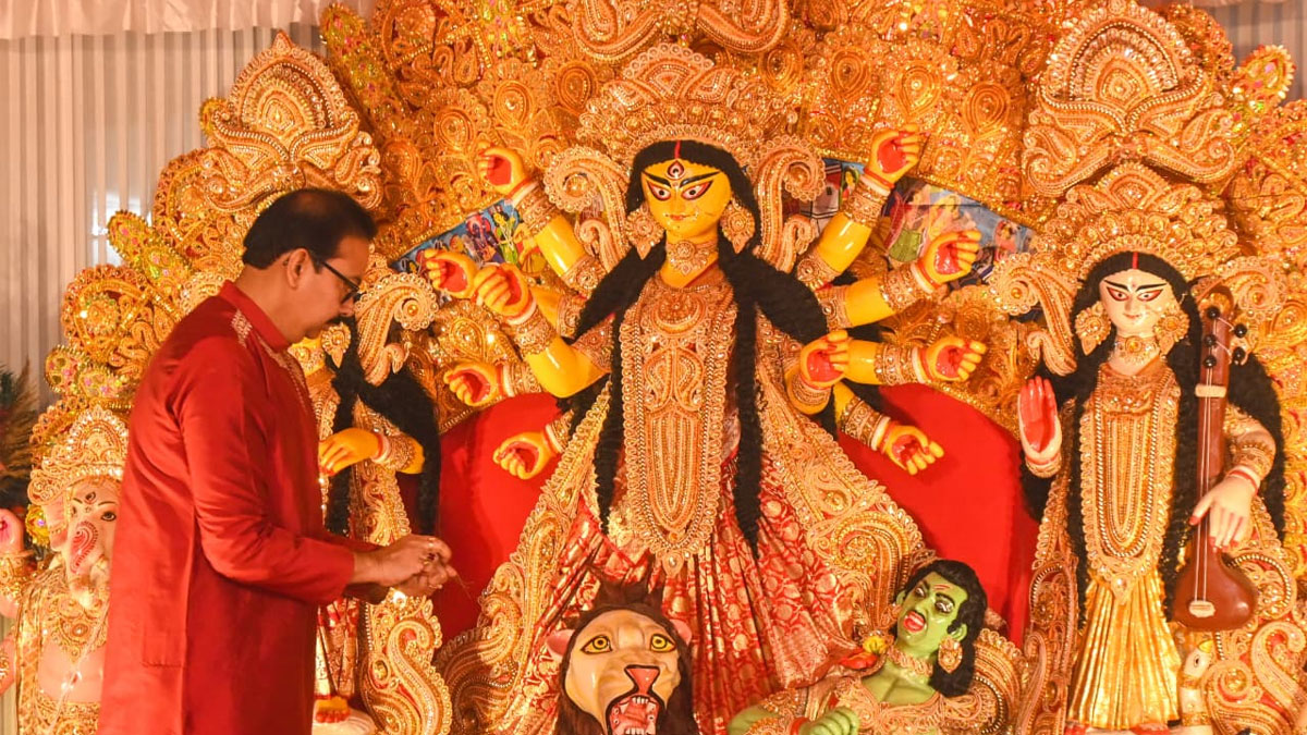 ‘দুর্গা বাড়ি’তে দুর্গোৎসব: উত্তরাধিকার, ঐতিহ্য ও ভক্তির মেলবন্ধন