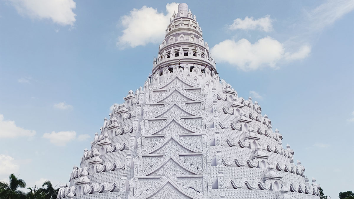 লুমিনাস ক্লাবের মায়ানমারের সিনবিউম প্যাগোডা প্রস্তুত