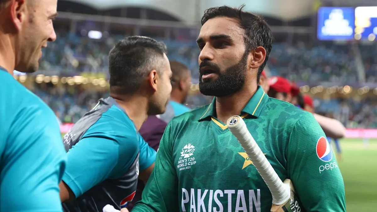 আসিফ আলি ক্রিকেট থেকে সরে দাঁড়ালেন