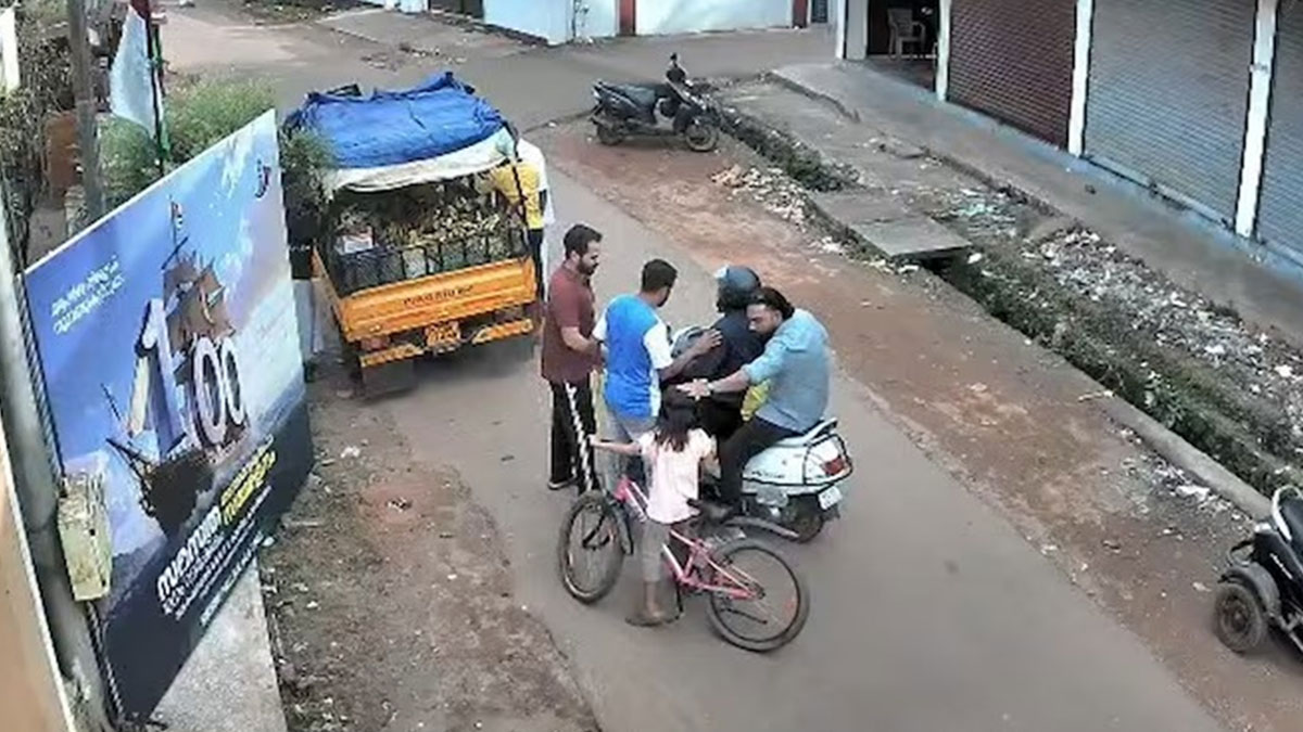 কেরলে চ্যুইংগাম আটকে দমবন্ধ অবস্থা শিশুর, প্রাণ বাঁচালেন চার যুবক