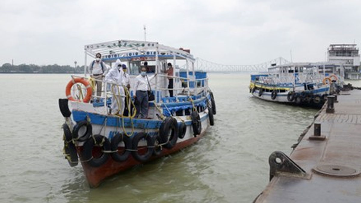 পুজোয় রাত ১২টা পর্যন্ত ফেরি