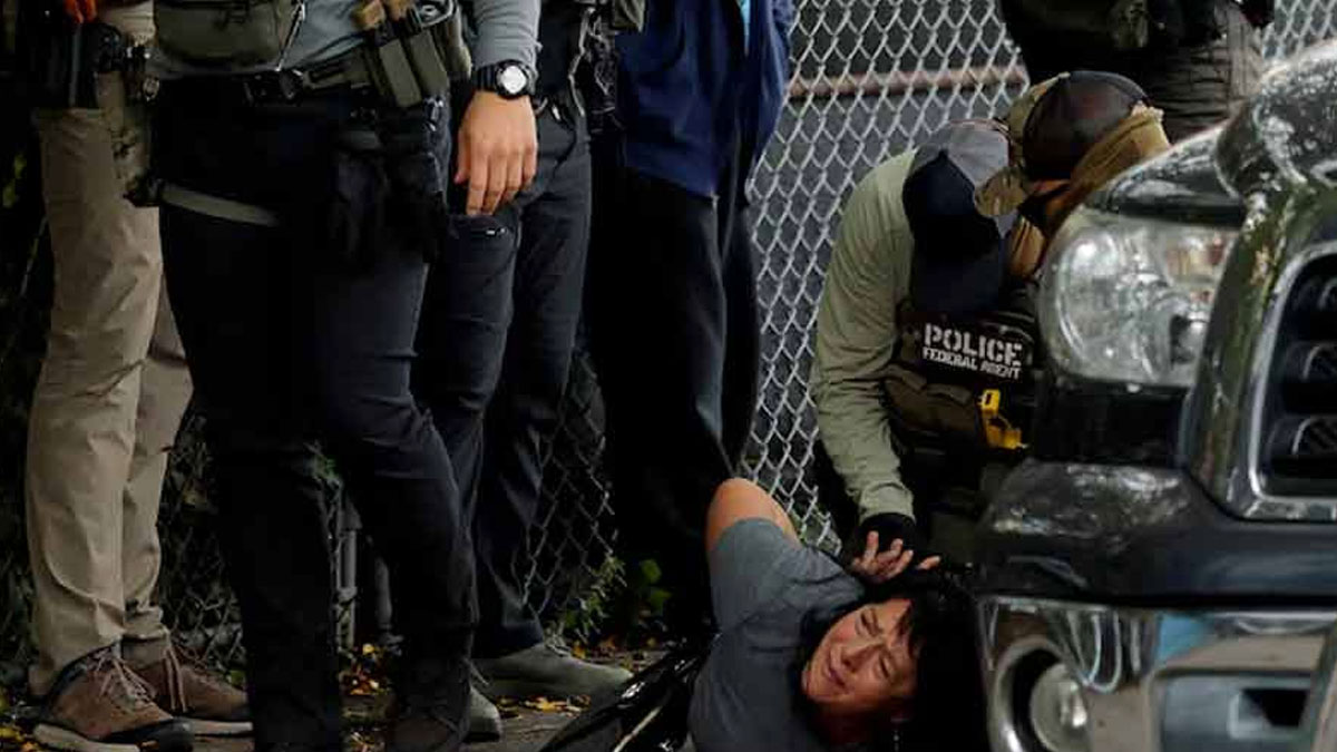 আমেরিকায় ট্রাম্পের অভিবাসন নীতি ঘিরে অশান্তি