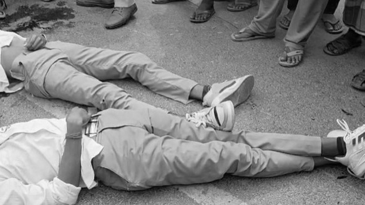 মালদহে পিকআপ ভ্যানের ধাক্কায় প্রাণ গেল দুই উচ্চমাধ্যমিক পড়ুয়ার