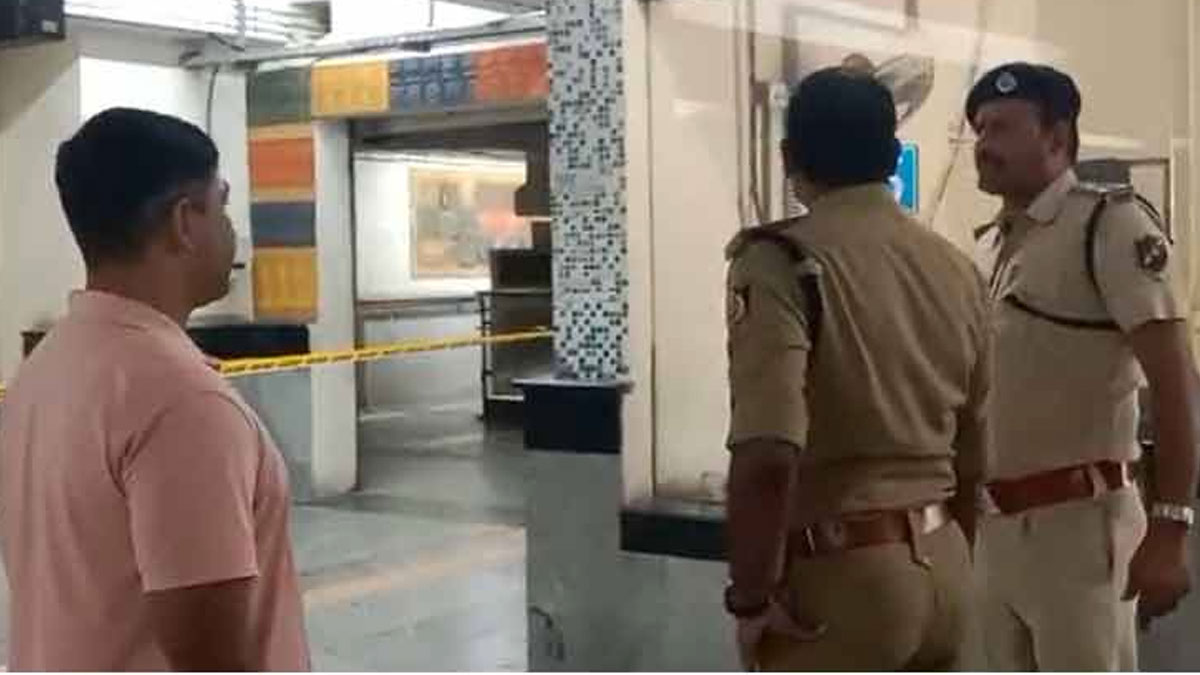 দক্ষিণেশ্বর মেট্রো স্টেশনে সংঘর্ষ, দু’দল ছাত্রের সংঘর্ষে মৃত্যু নাবালকের