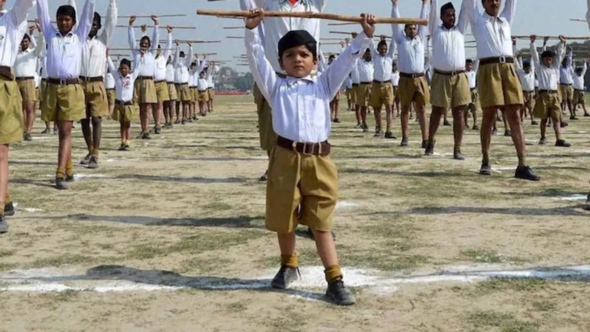 সঙ্ঘের মাহাত্ম্য বজায় রাখতে উগ্র হিন্দুত্বের যজ্ঞের আগুনে ঘৃতাহুতি