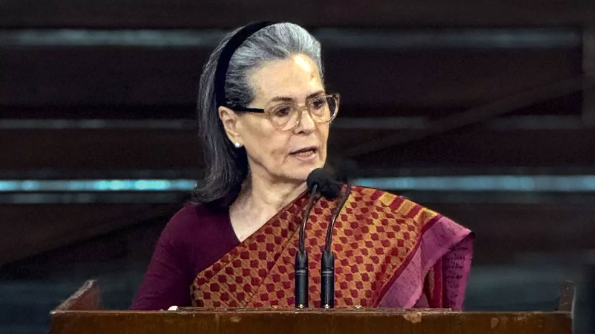 গাজা নিয়ে মোদীর নীরবতা অনৈতিক ও অমানবিক: সোনিয়া গান্ধী