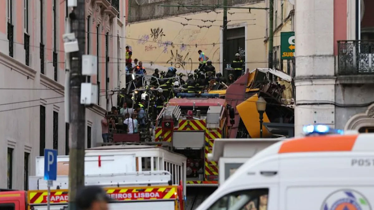 পর্তুগালে ট্রাম উলটে মৃত ১৫, আহত ১৮