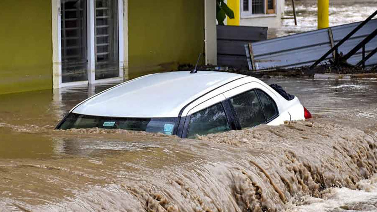 মেঘভাঙা বৃষ্টি, হড়পা বানে আবার বিপর্যস্ত উত্তরাখণ্ড ও হিমাচল