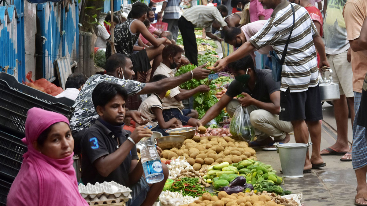 পুজোয় উত্তরবঙ্গে আকাশছোঁয়া সবজির দাম