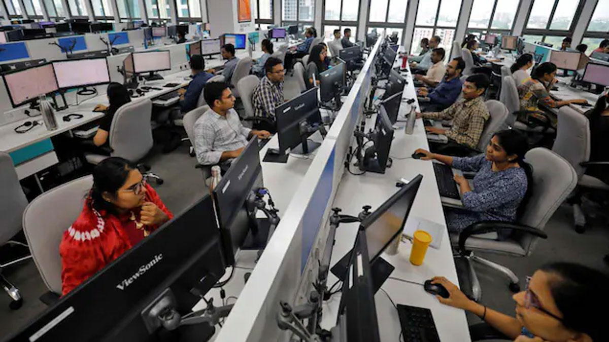 দেশে মহিলাদের বেকারত্বের হার বৃদ্ধিতে অস্বস্তিতে মোদী সরকার